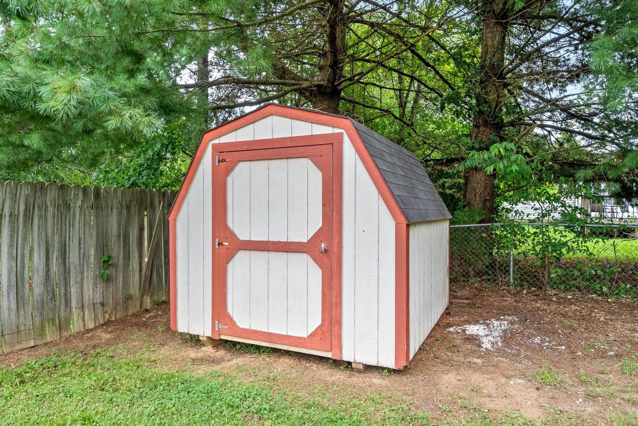 567 Lorie Ln