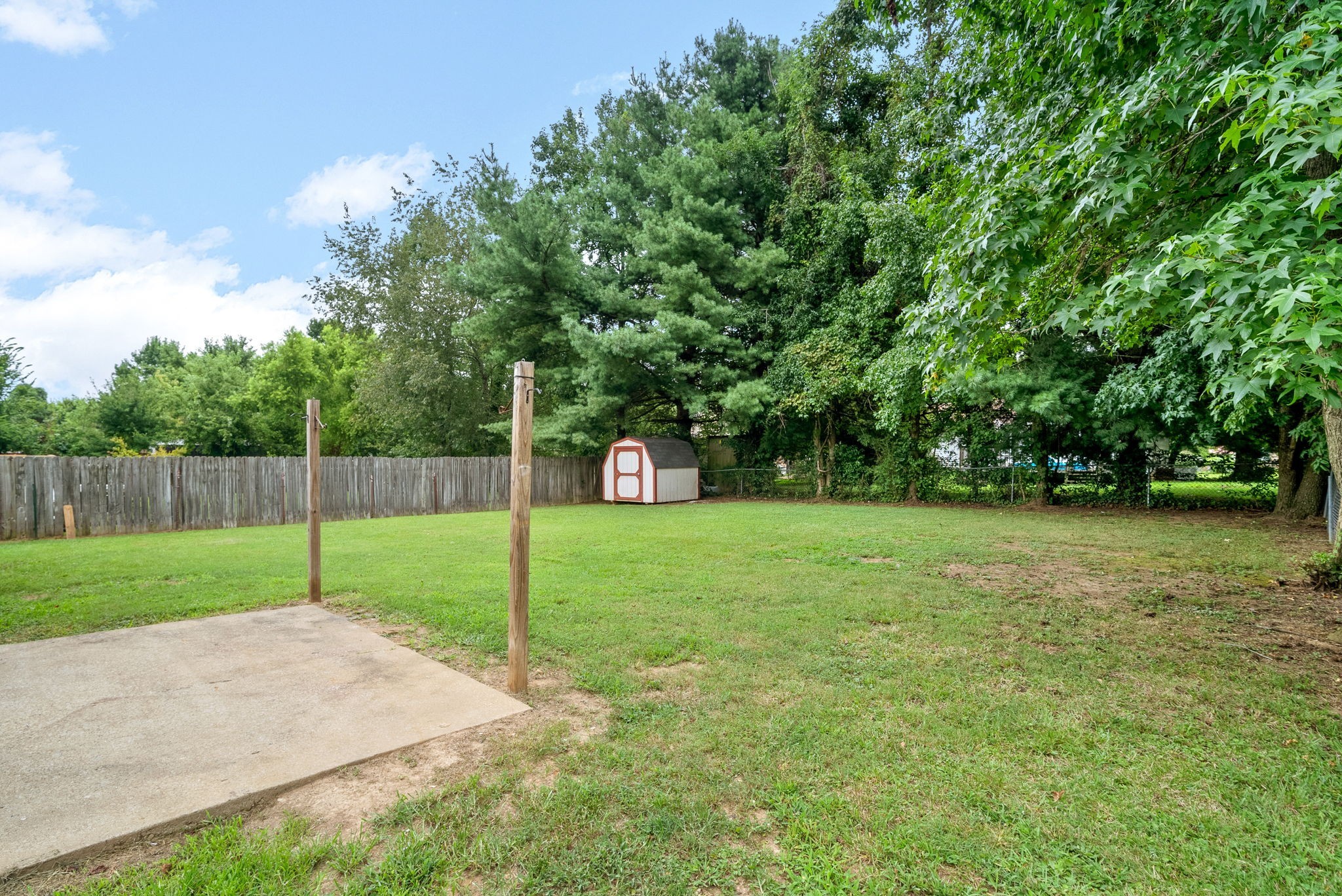 567 Lorie Ln