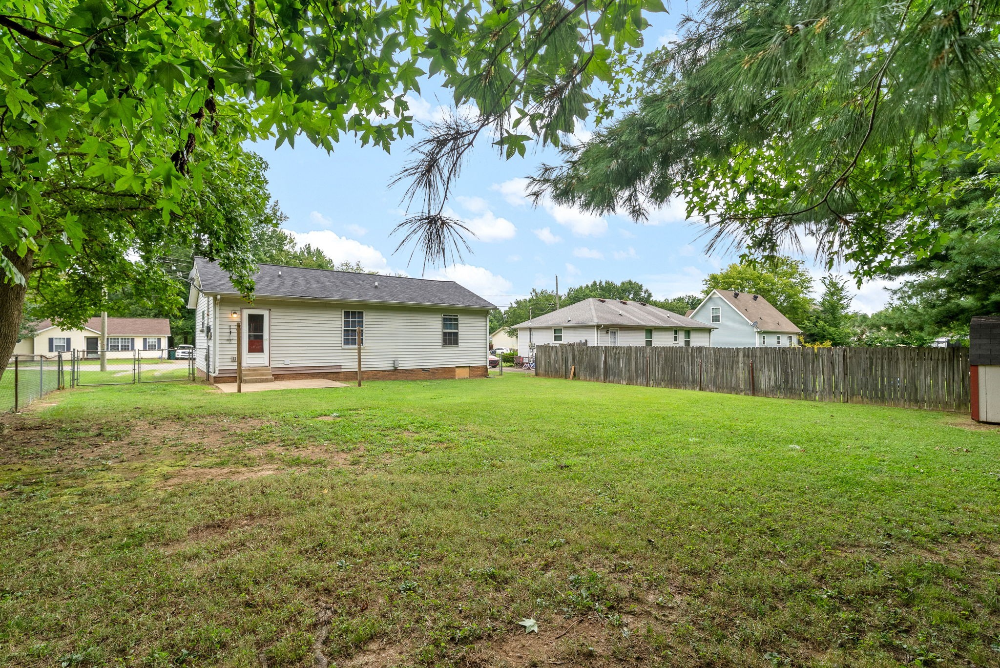 567 Lorie Ln