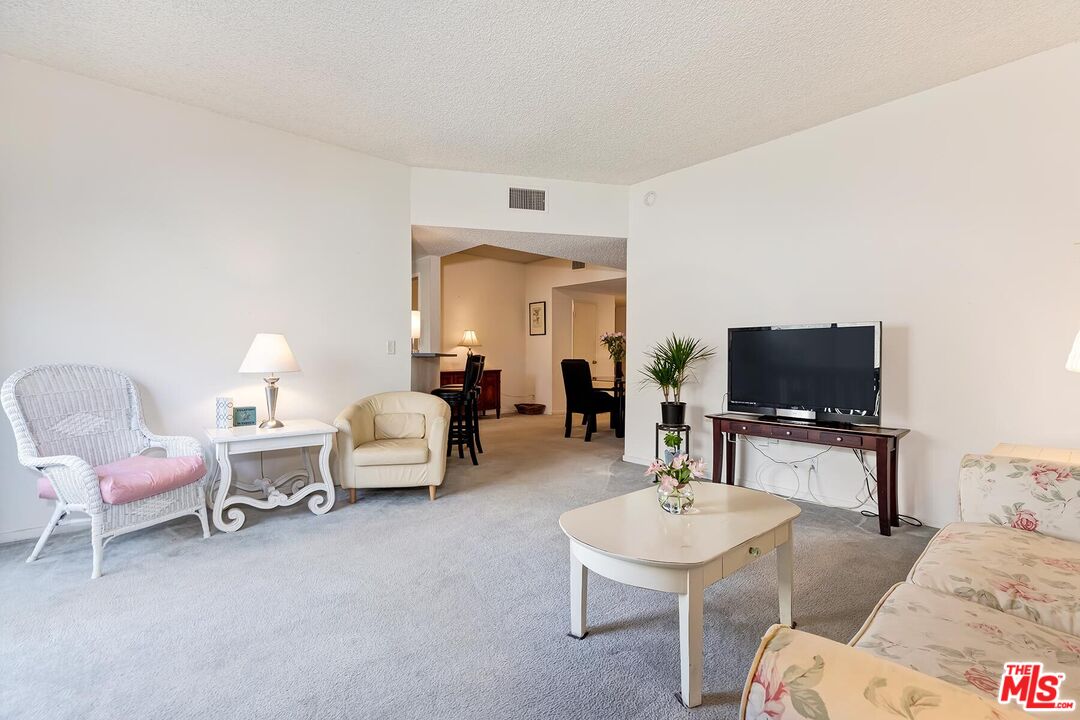 8162 Manitoba St Unit: 104
