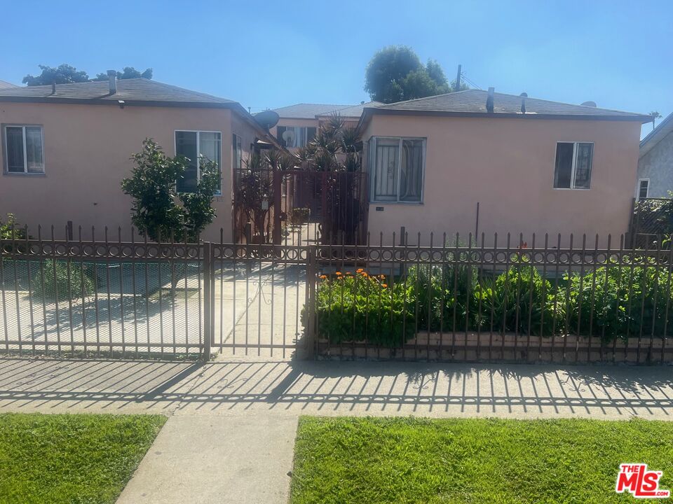 1030 W 94th St