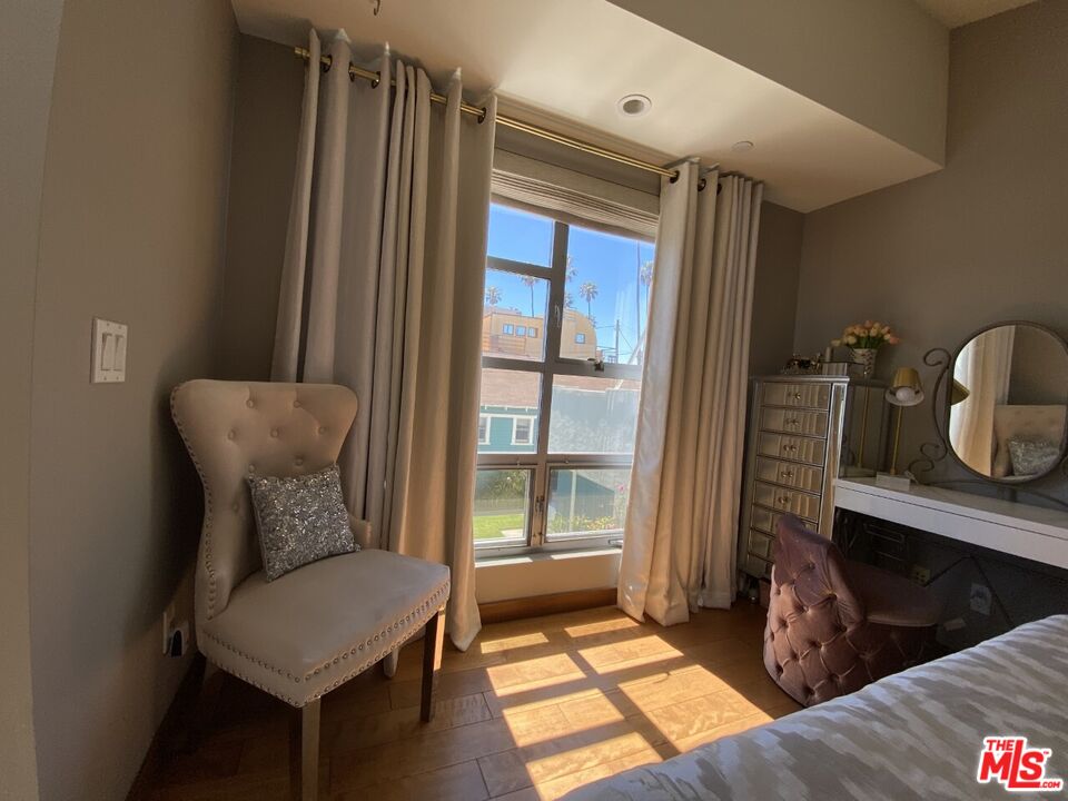 126 Pacific St Unit: 3