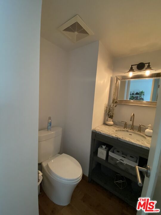 126 Pacific St Unit: 3