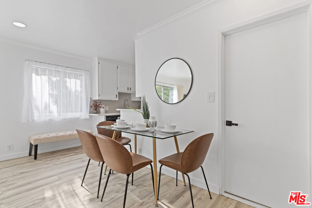 608 Strand St Unit: 3