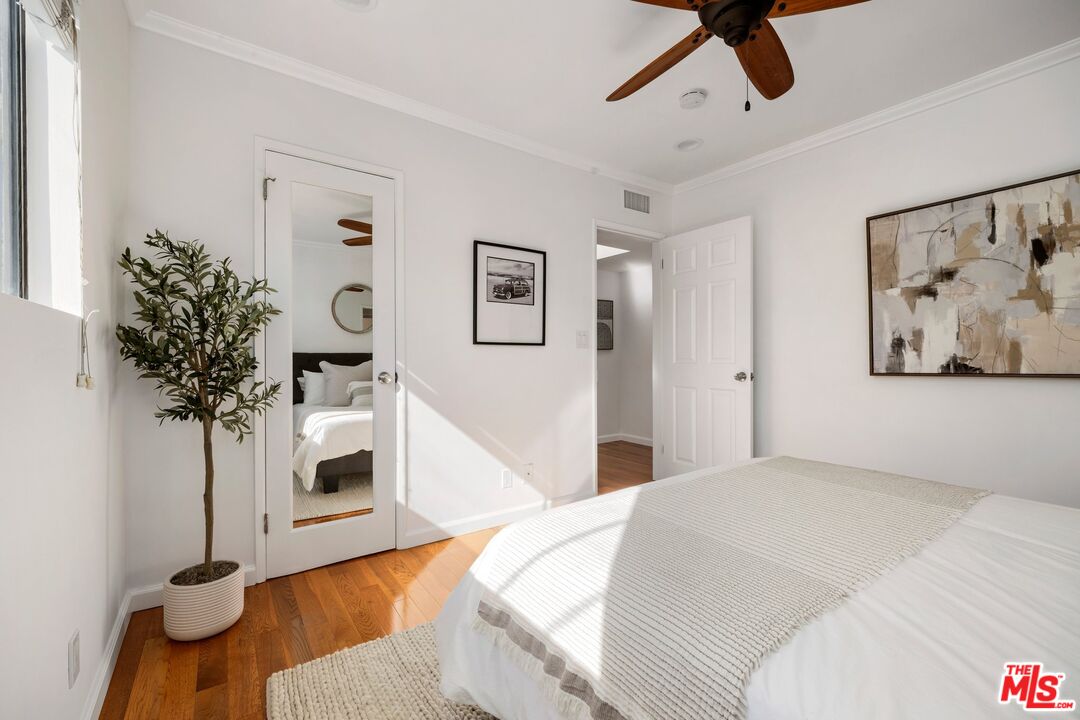 908 21st St Unit: 6