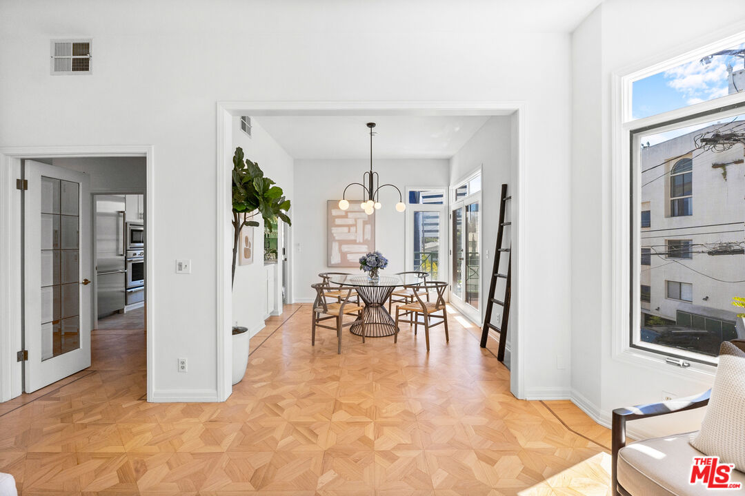 1044 5th St Unit: 202