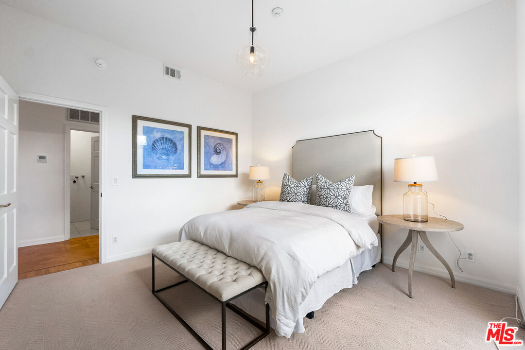 1044 5th St Unit: 202