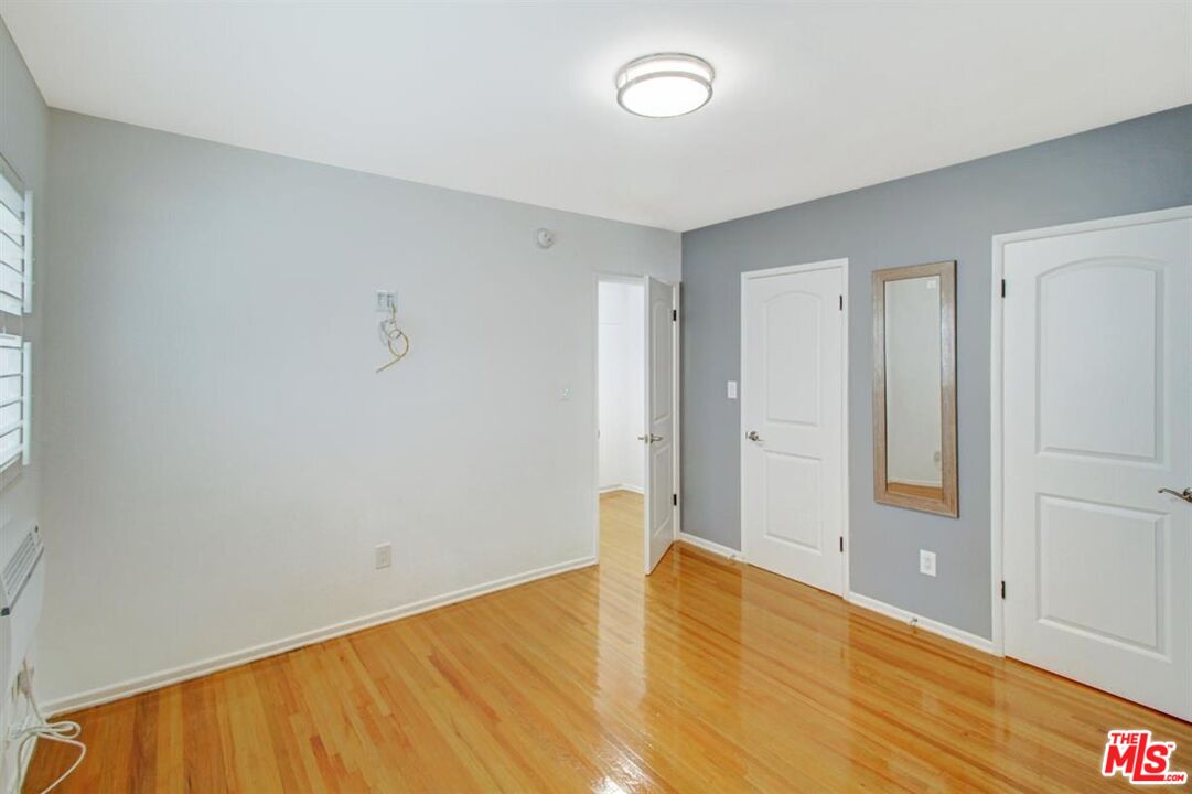 103 N Hayworth Ave