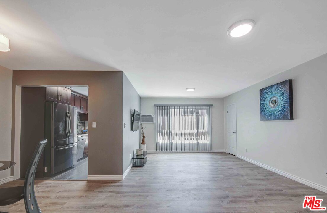 103 N Hayworth Ave