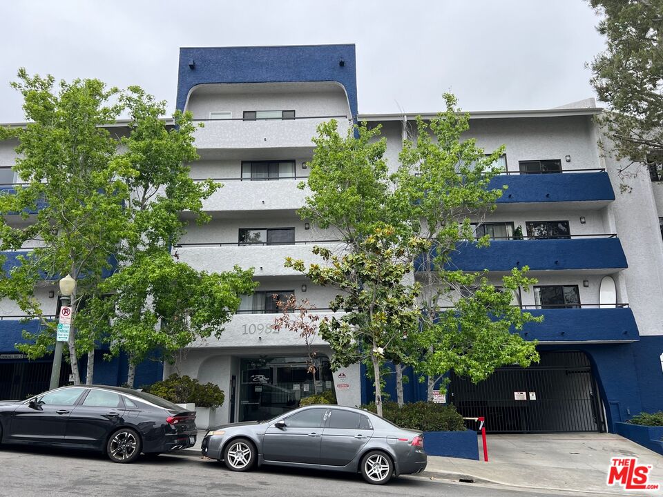 10982 Roebling Ave Unit: 511
