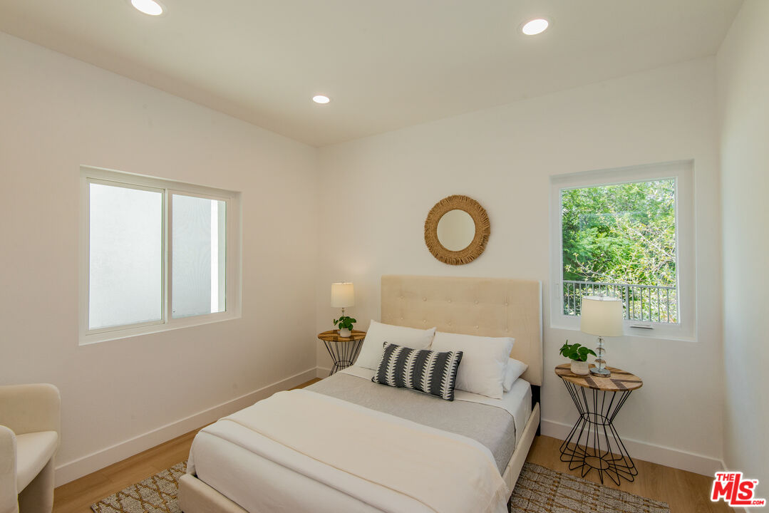 4211 Nogales Dr