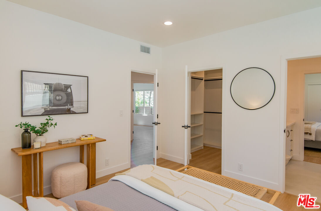 4211 Nogales Dr