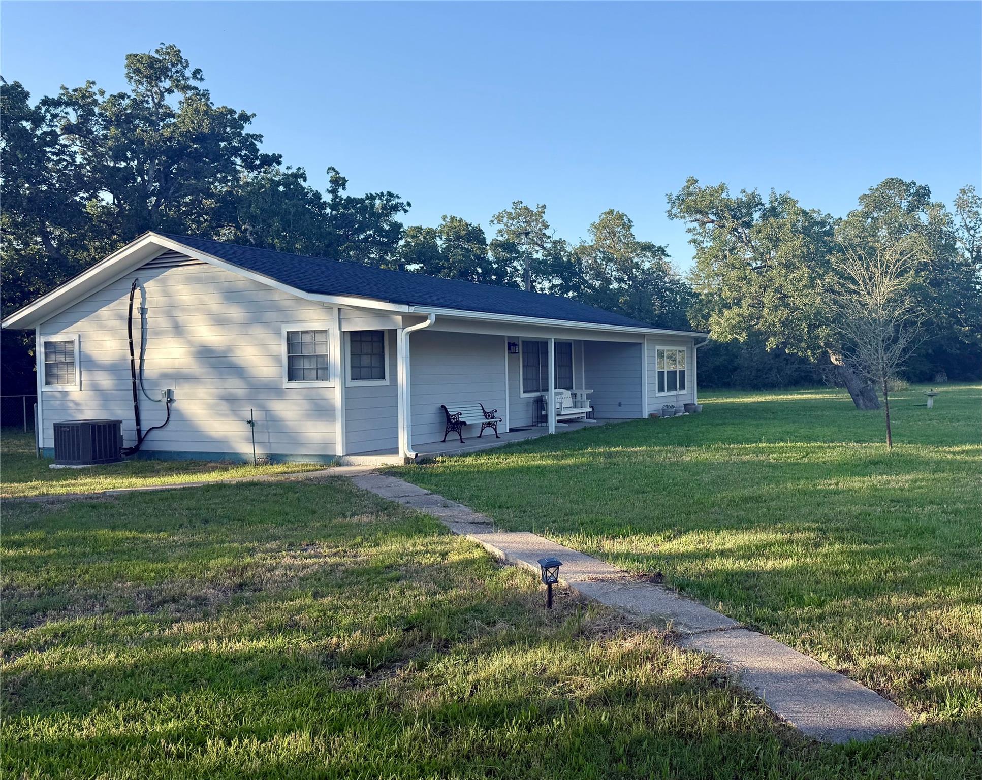 401 Chinaberry Lane