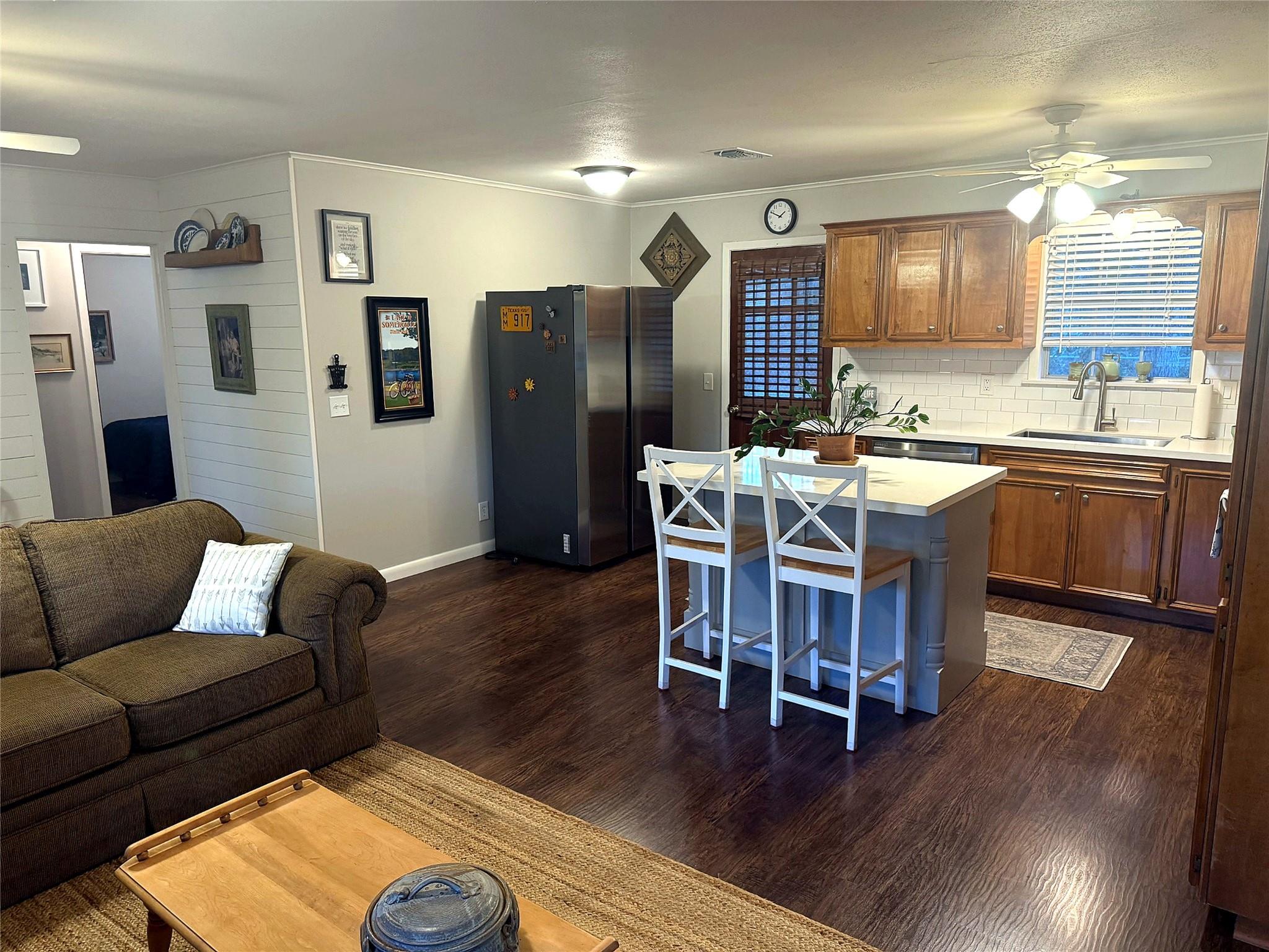 401 Chinaberry Lane
