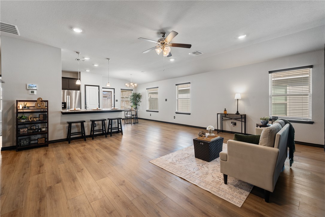 1143 Kennesaw
