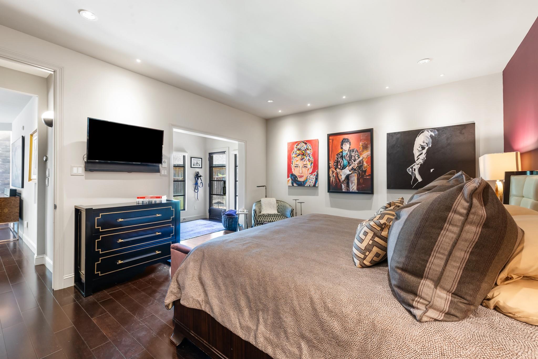 907 Grand Oaks Circle