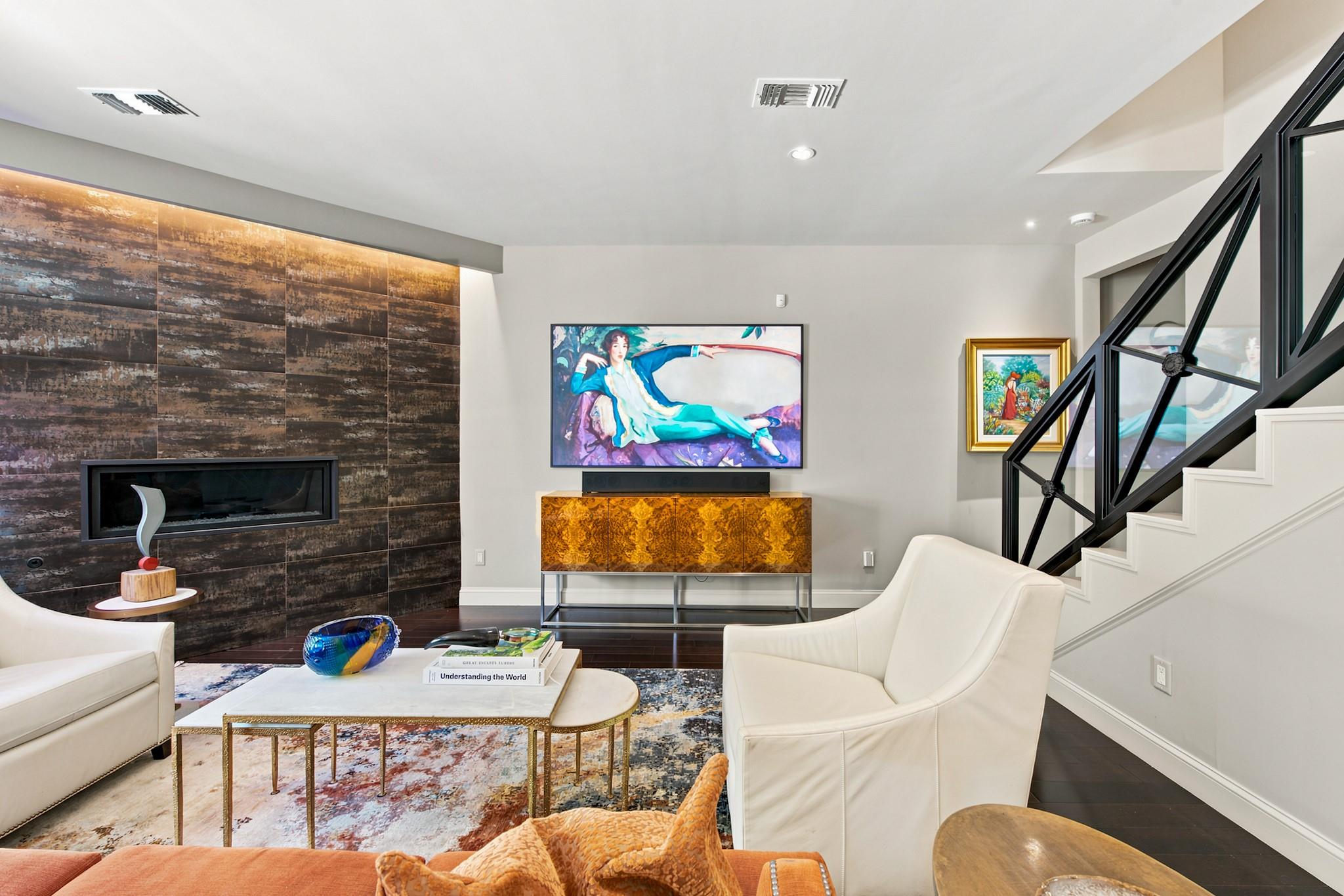 907 Grand Oaks Circle