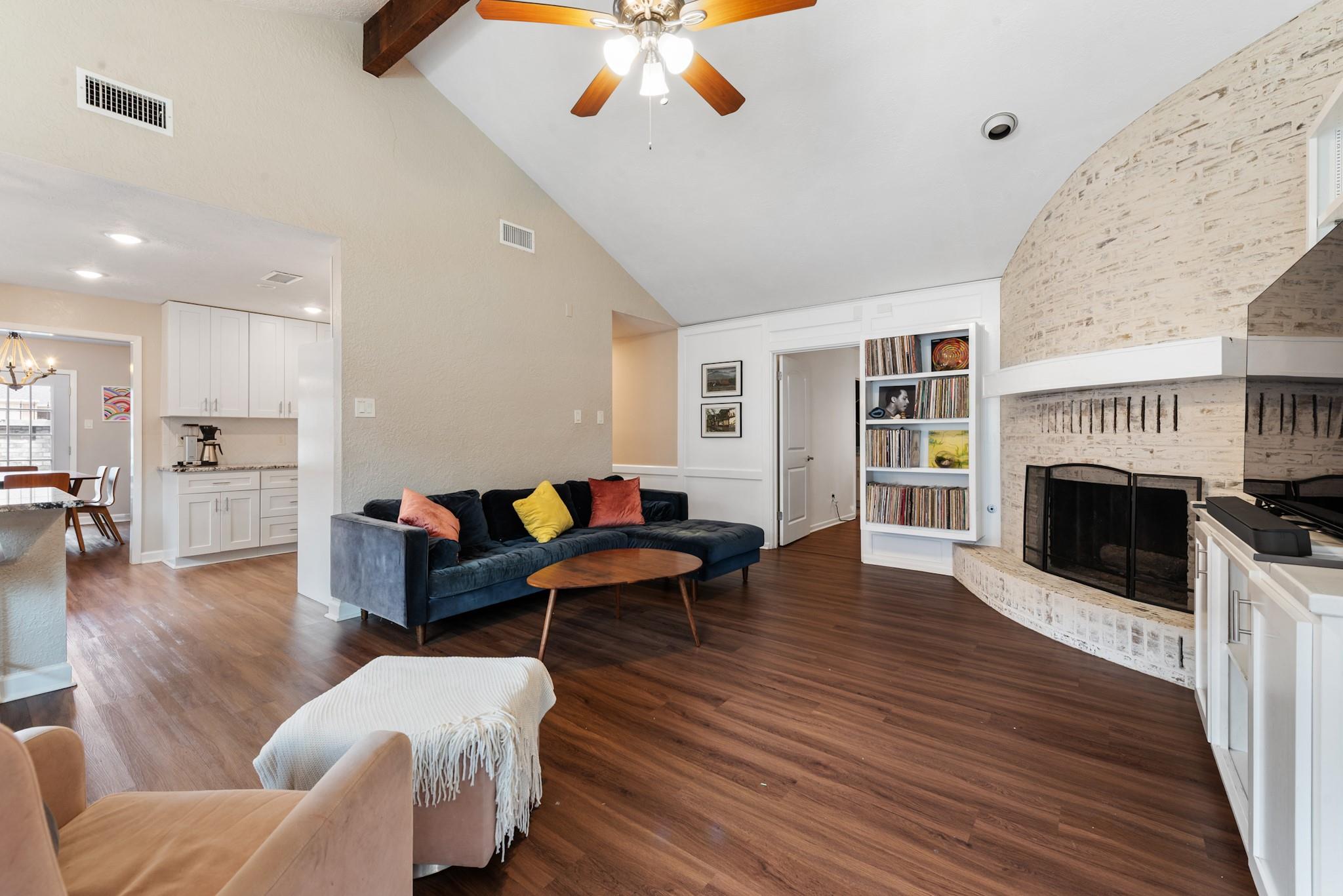 2907 Broadmoor Drive