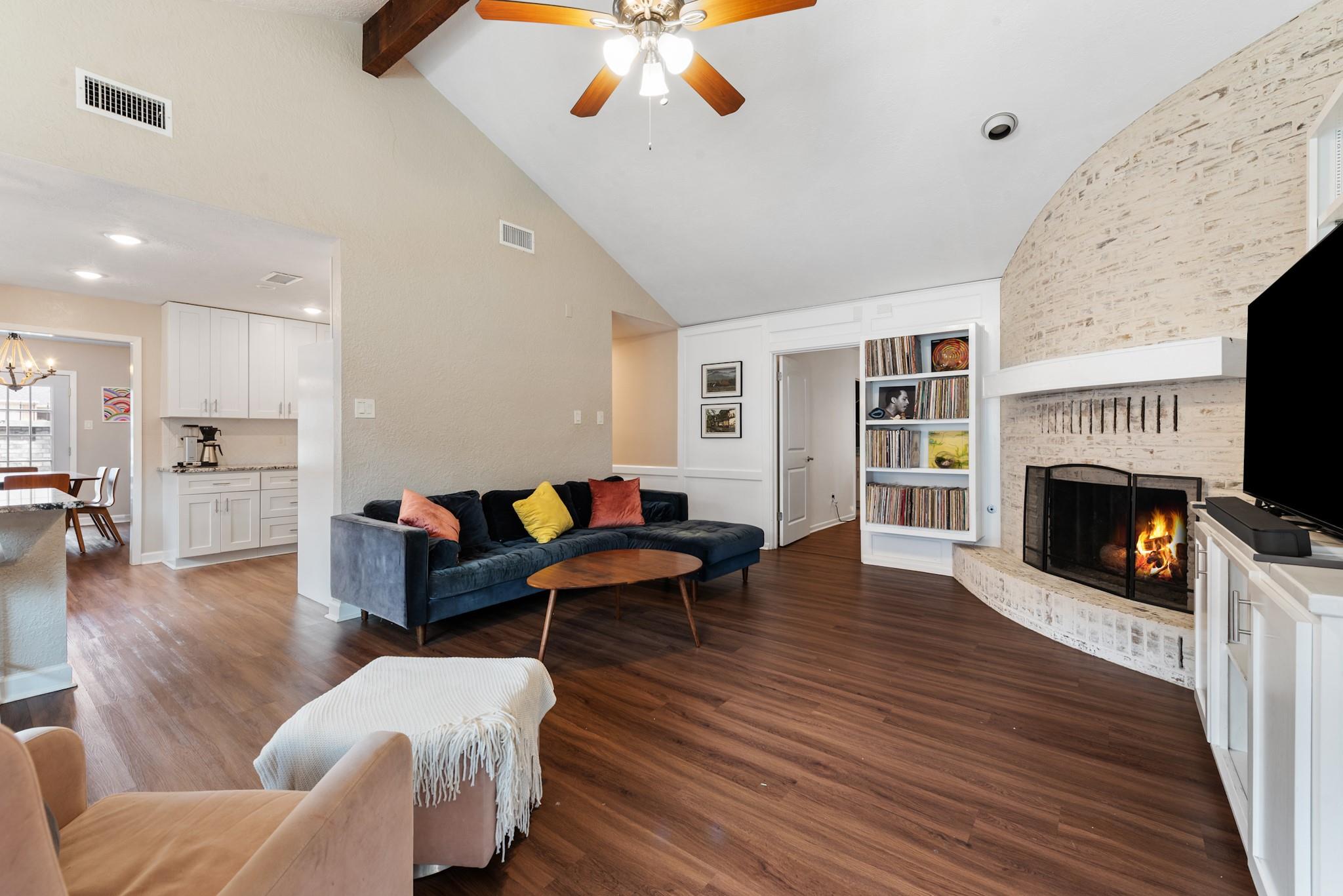 2907 Broadmoor Drive