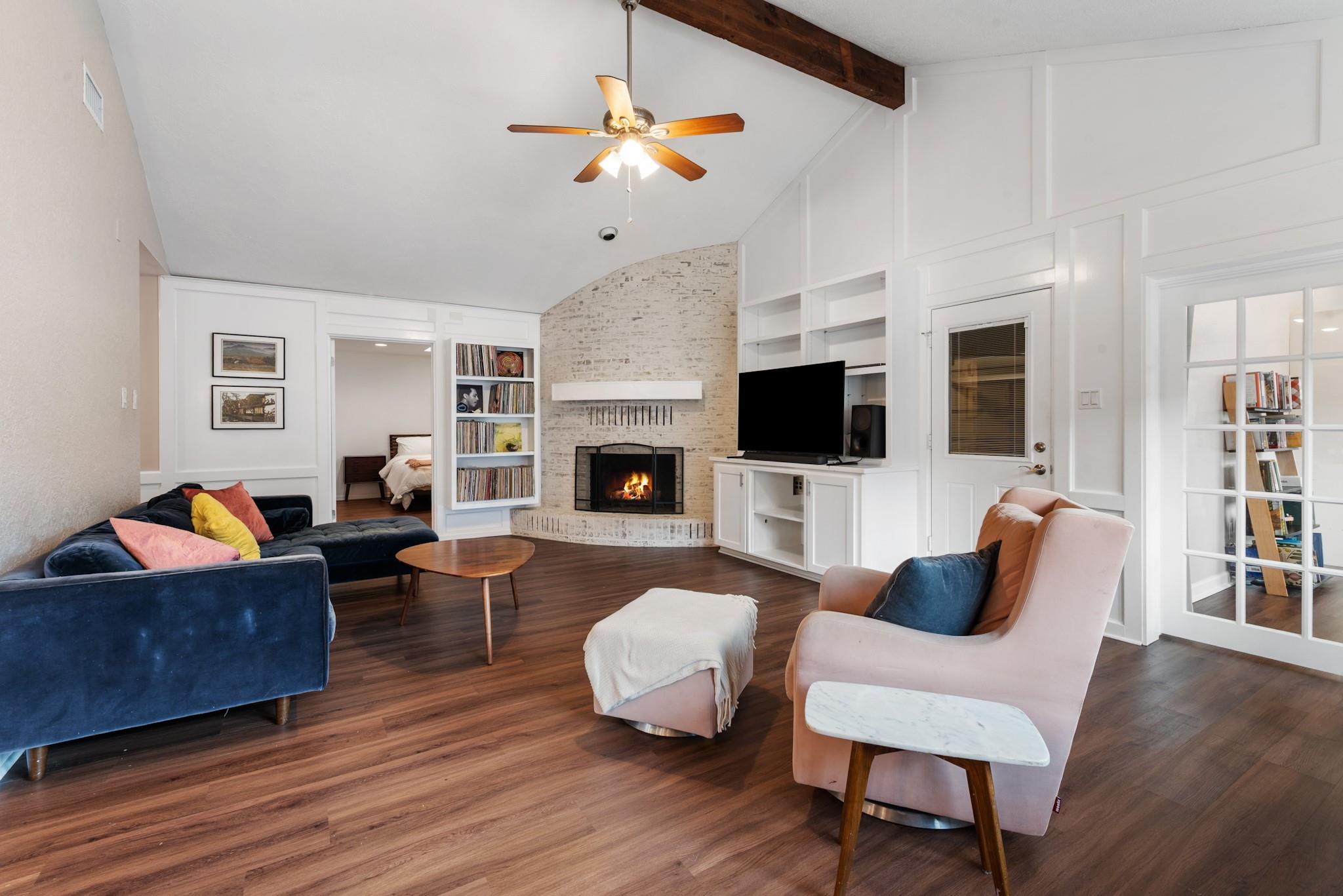 2907 Broadmoor Drive