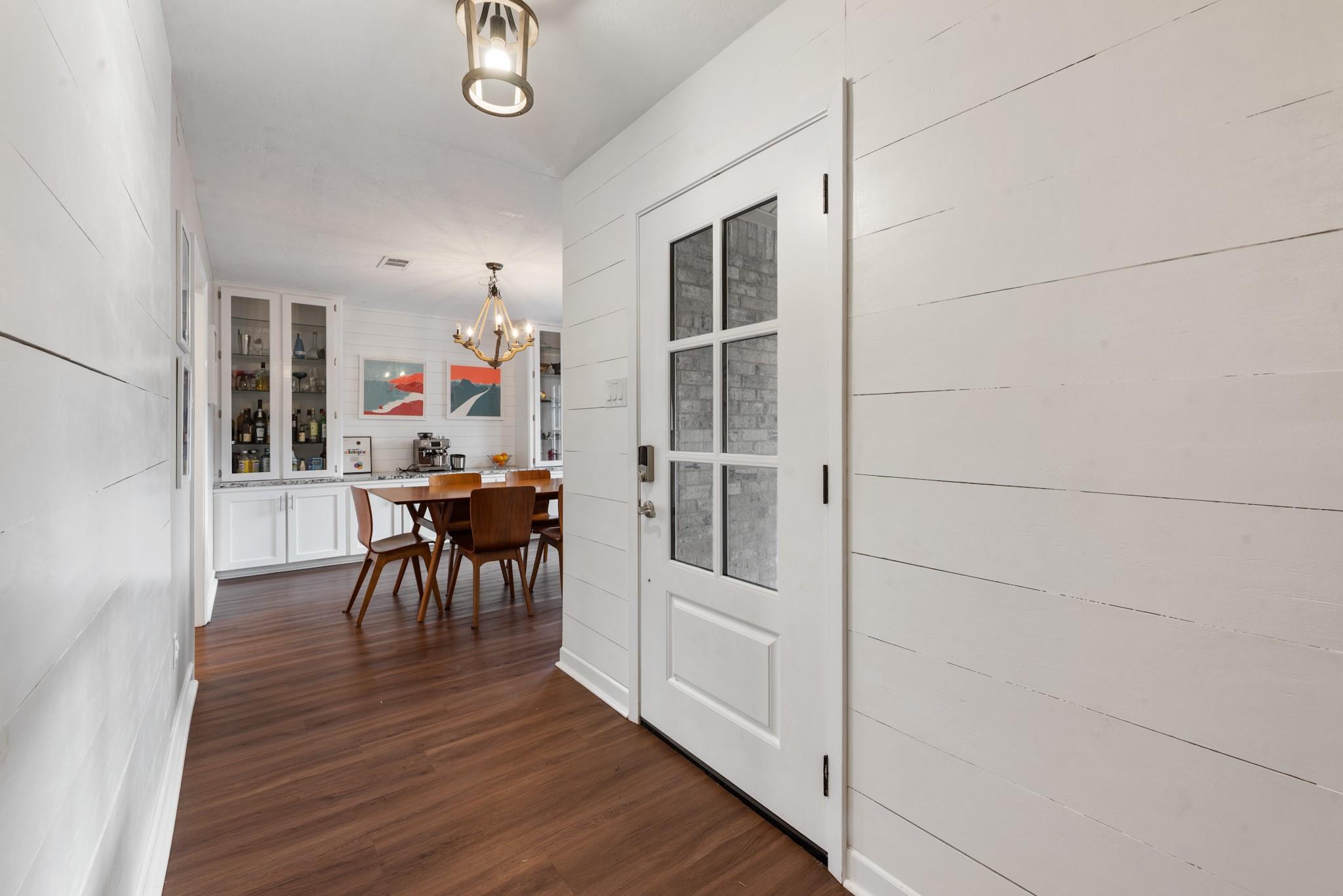 2907 Broadmoor Drive