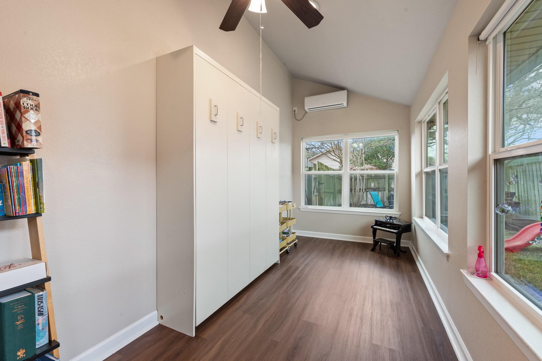 2907 Broadmoor Drive