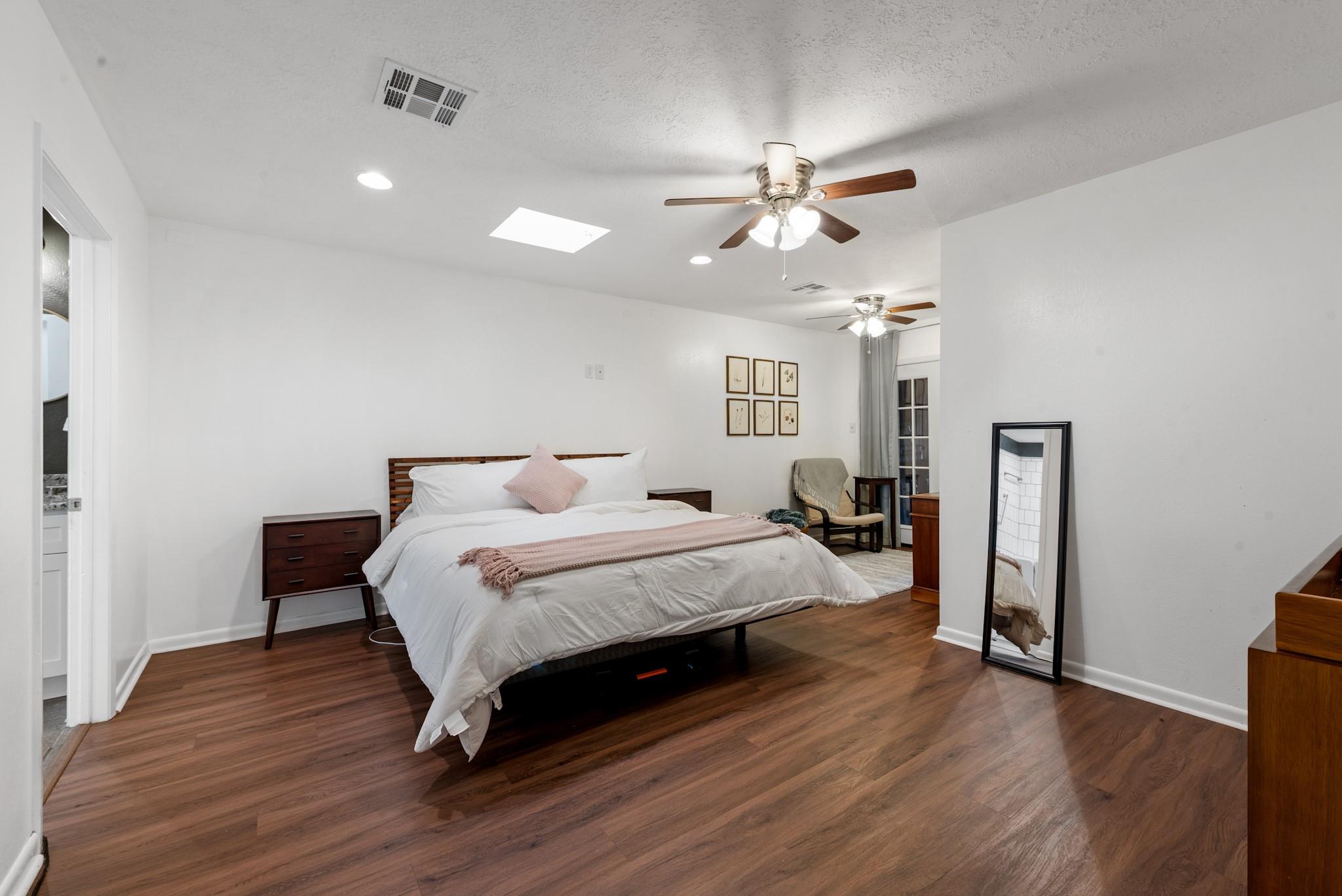 2907 Broadmoor Drive