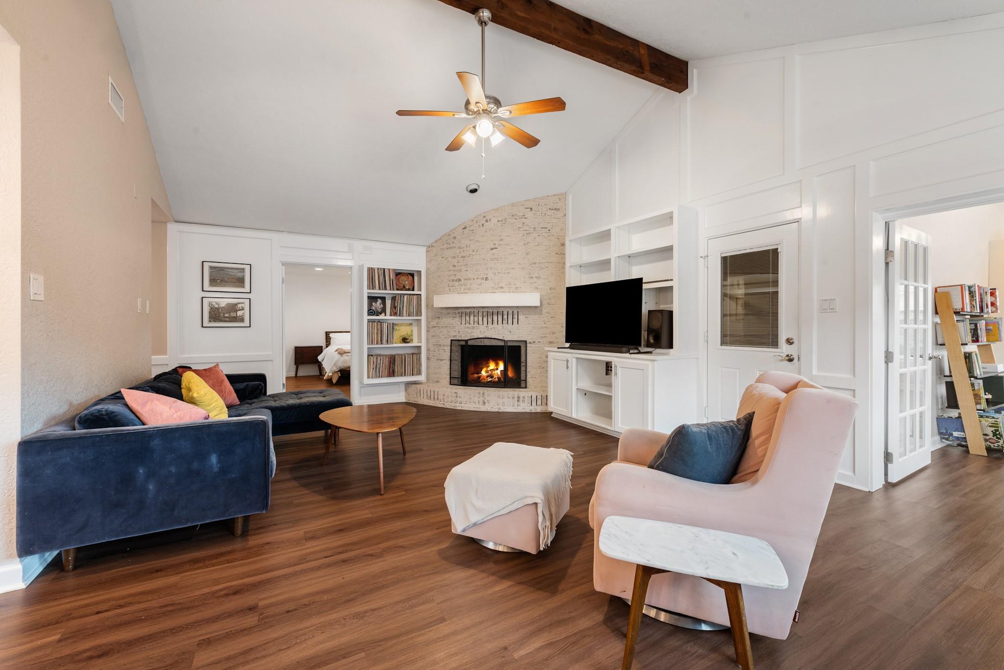 2907 Broadmoor Drive