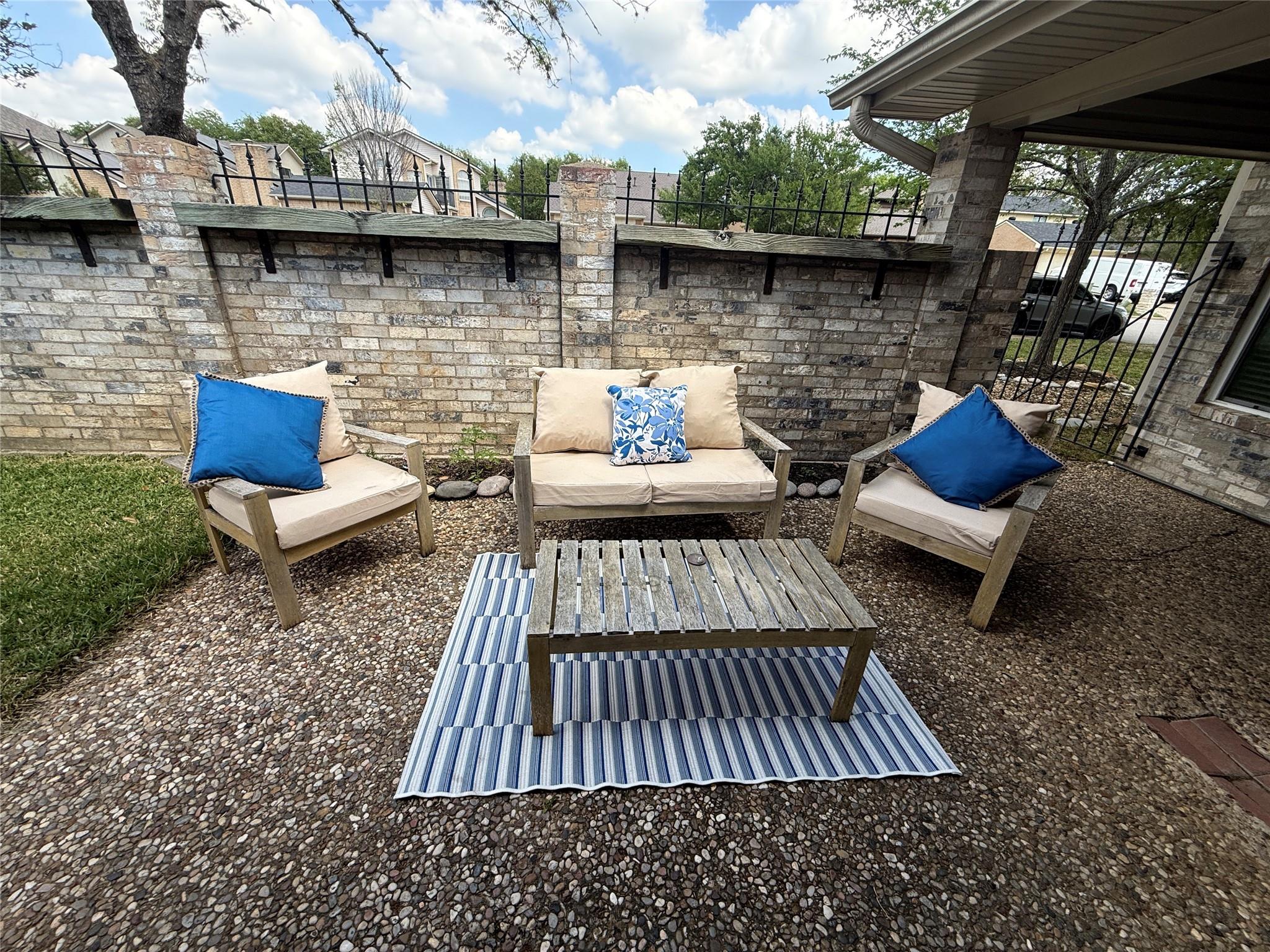 2907 Broadmoor Drive
