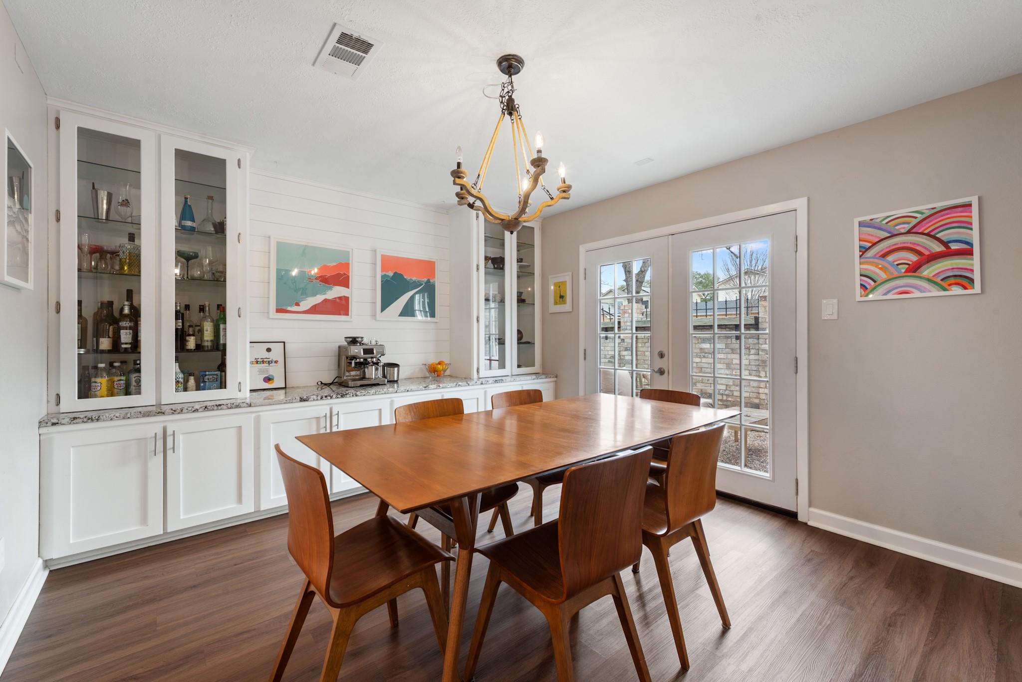2907 Broadmoor Drive