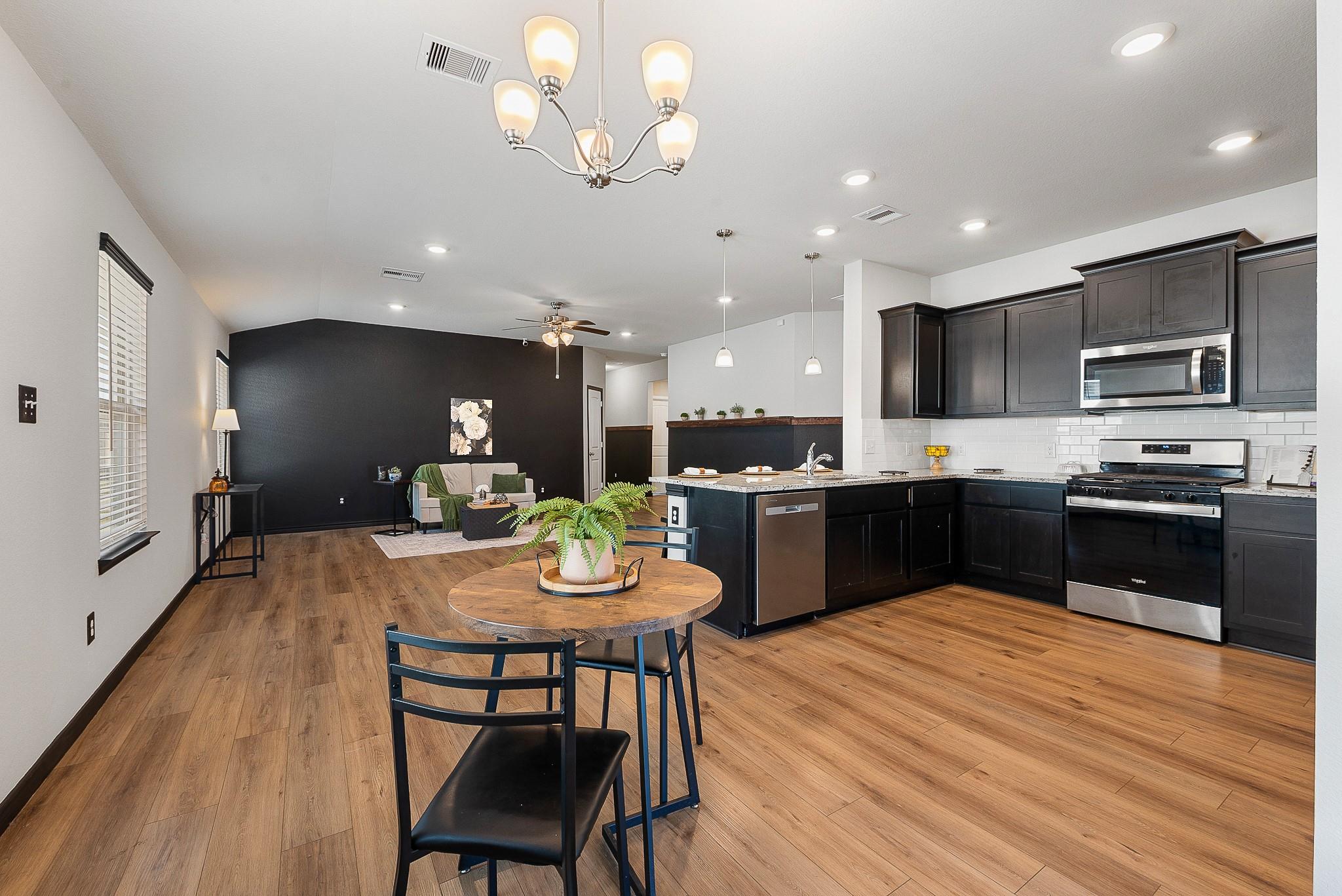 1143 Kennesaw Drive