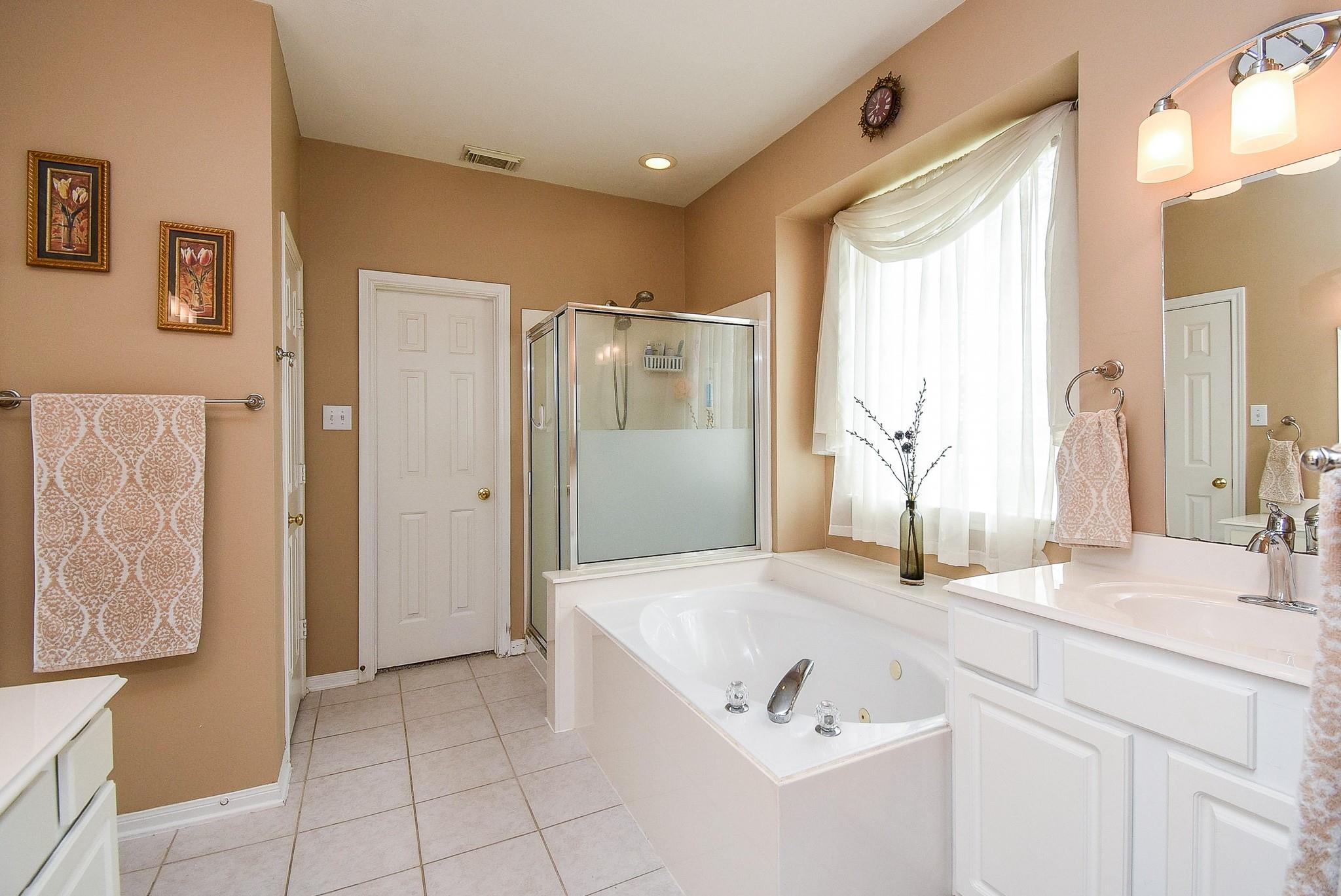 1727 Maryvale Drive