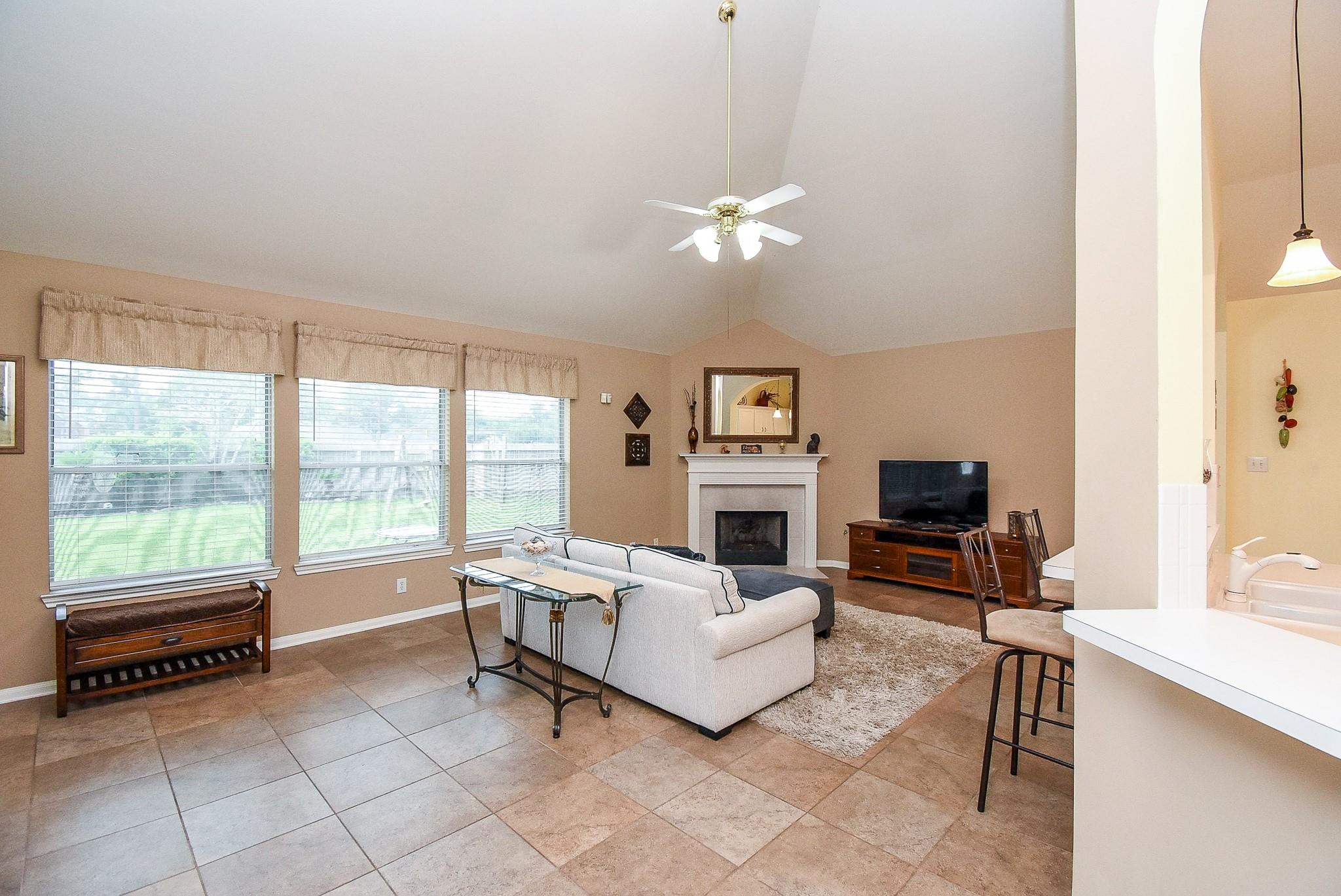 1727 Maryvale Drive