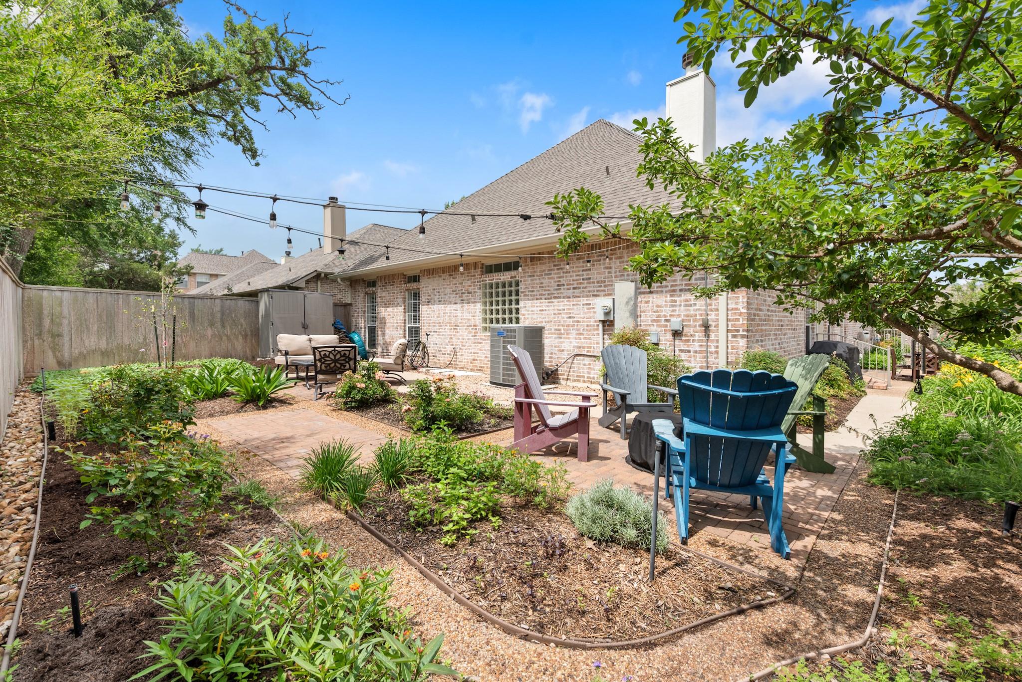 919 Grand Oaks Circle