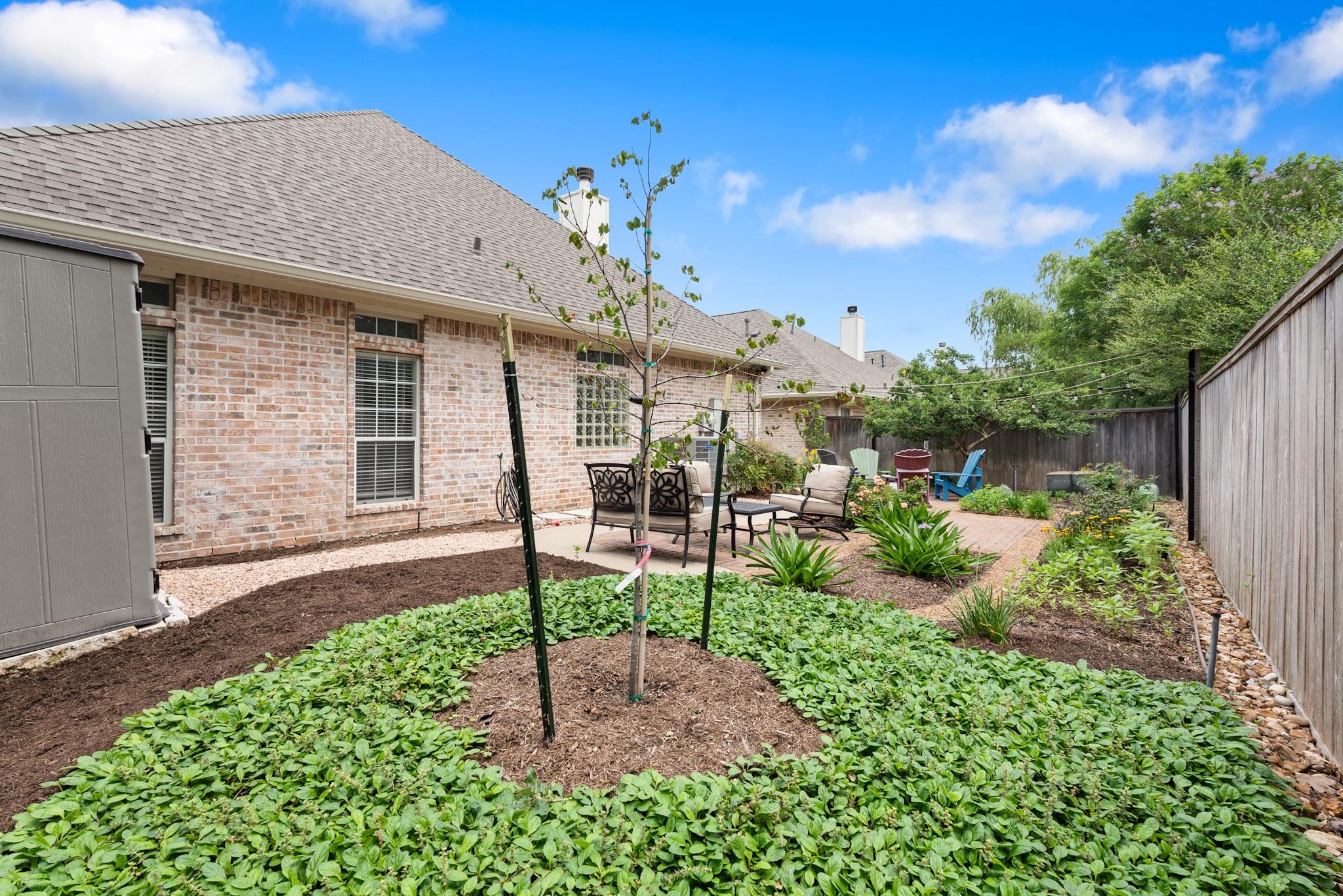 919 Grand Oaks Circle
