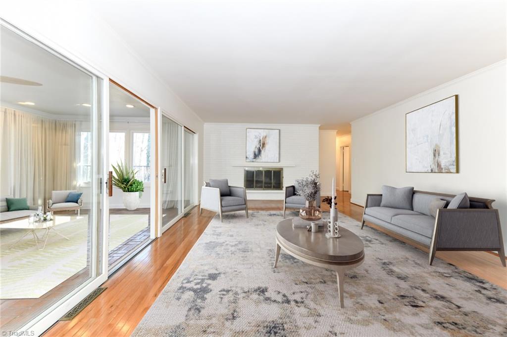 3504 Greenwood Terrace