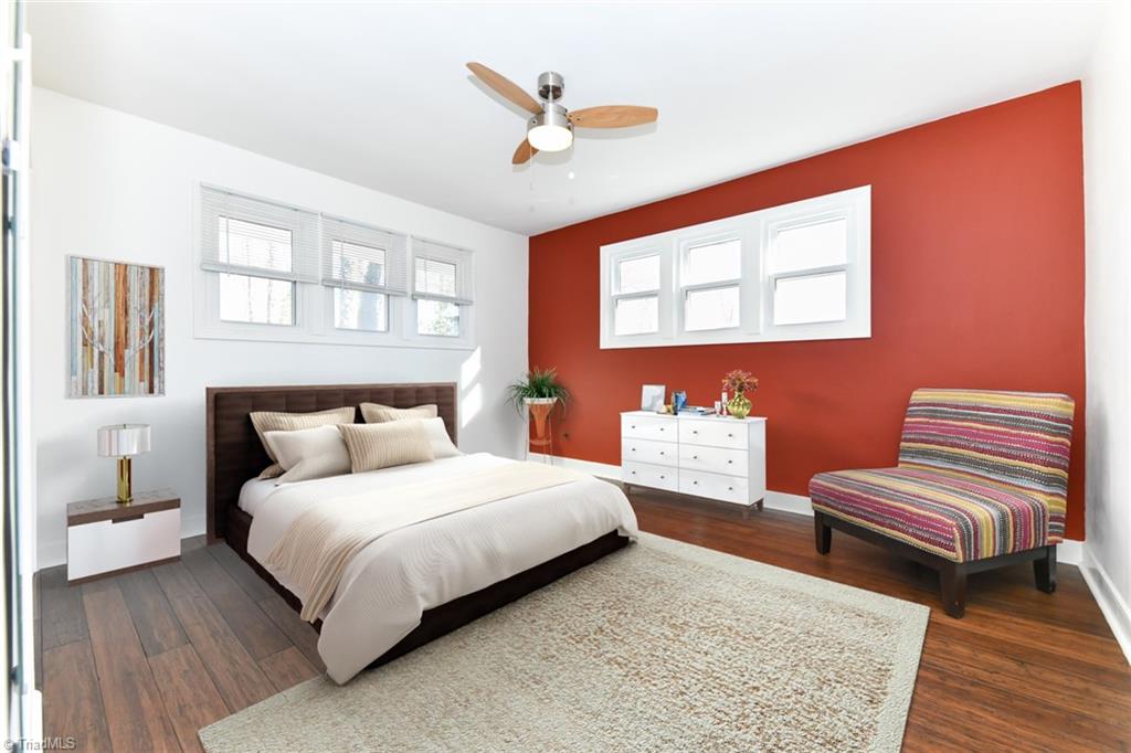 3504 Greenwood Terrace