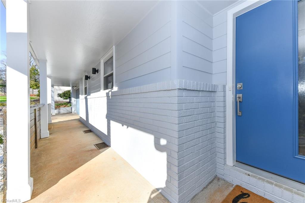 3504 Greenwood Terrace