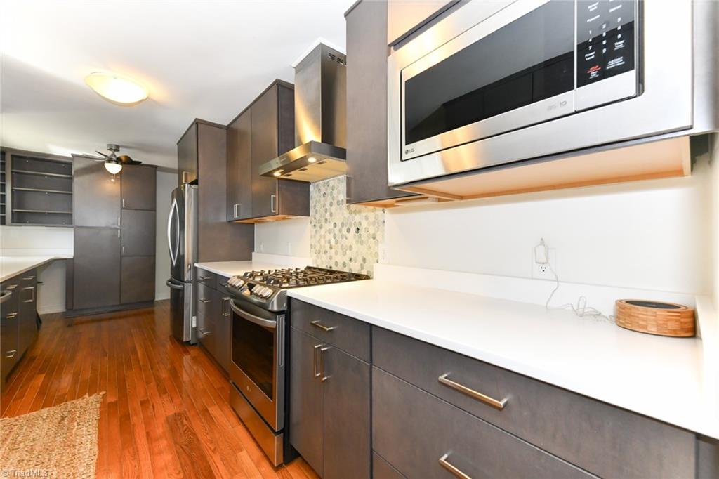 3504 Greenwood Terrace