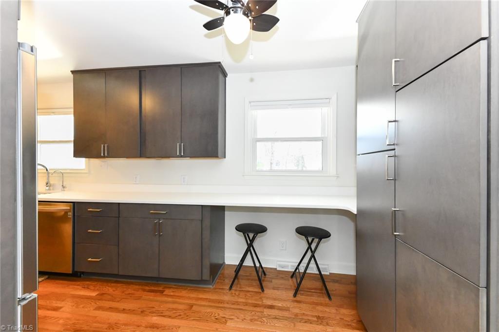 3504 Greenwood Terrace