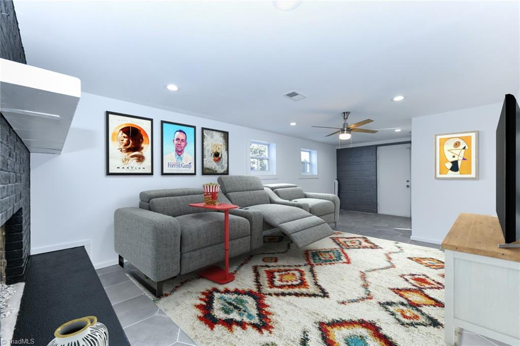 3504 Greenwood Terrace