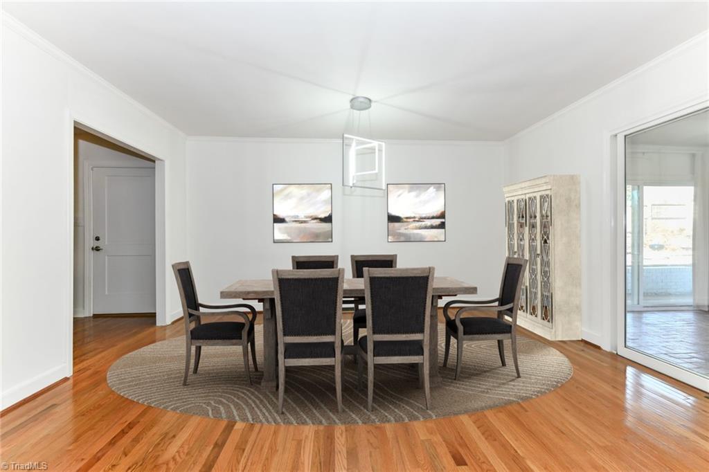 3504 Greenwood Terrace