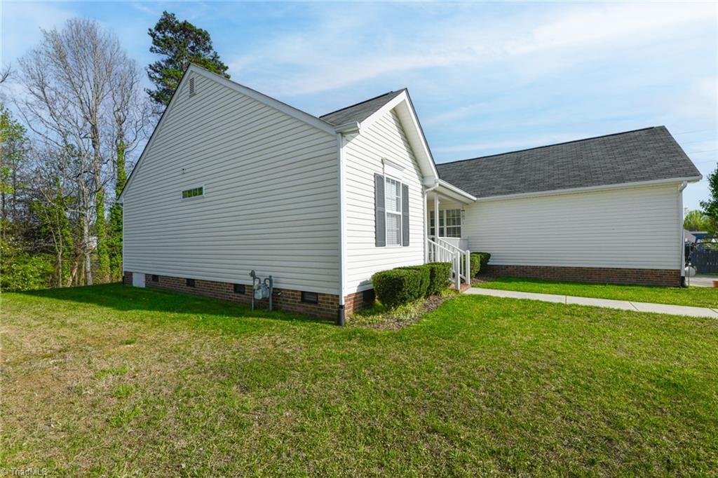117 Old Treybrooke Drive