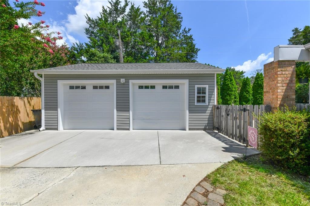 5514 Robinridge Road