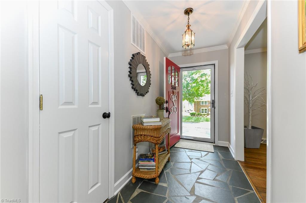 5514 Robinridge Road