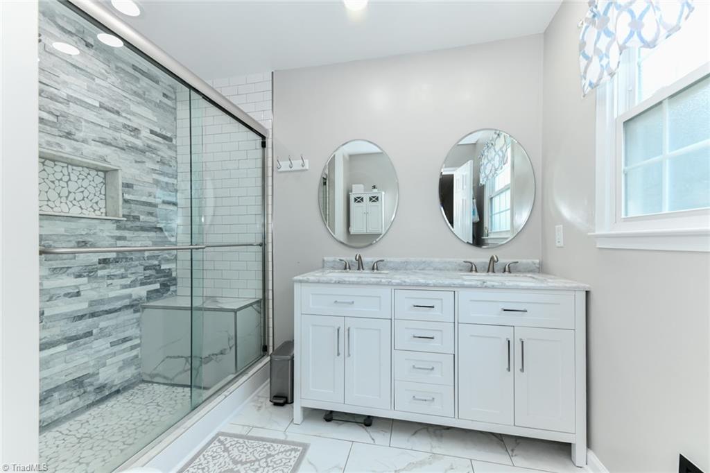 5514 Robinridge Road