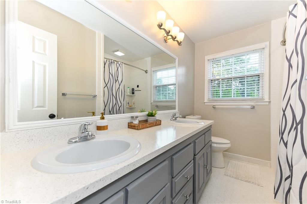 5514 Robinridge Road