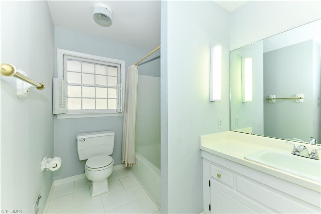 3117 Northampton Drive