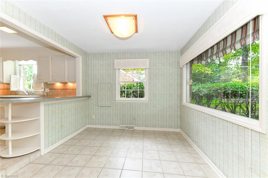 3117 Northampton Drive