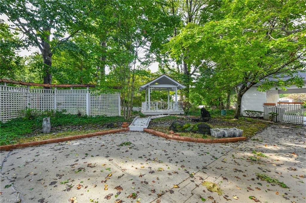 3117 Northampton Drive